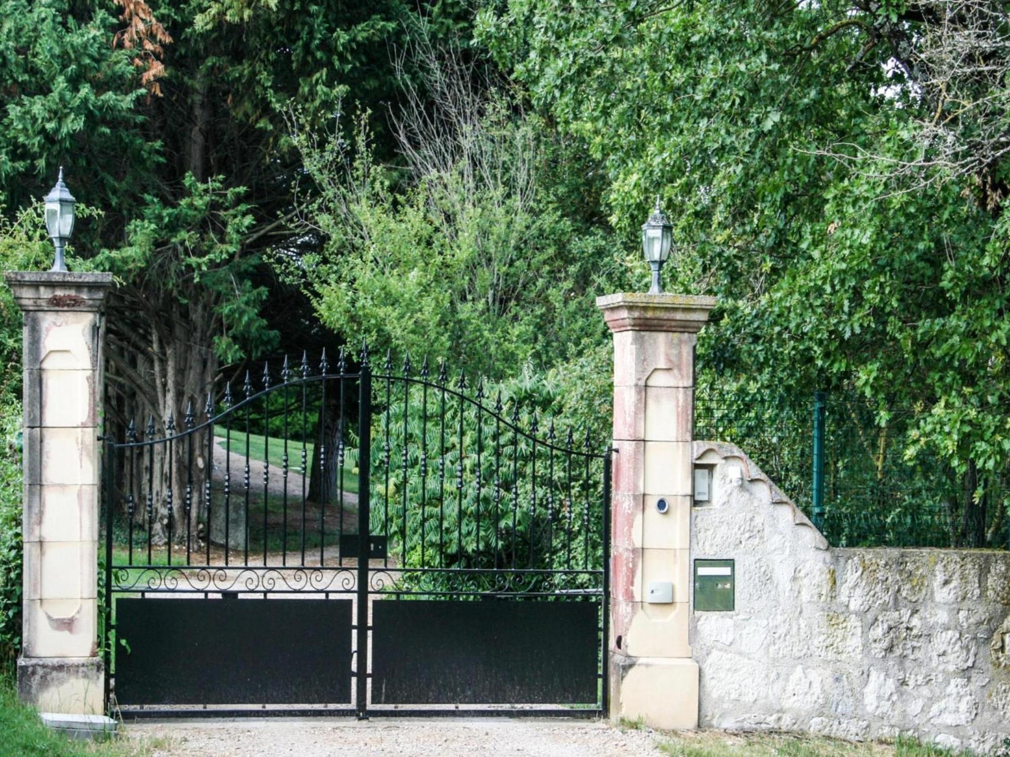 Gites De Saint Maurin Exteriör bild